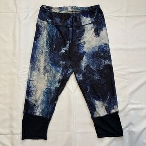 Women’s Plus Size Cropped Leggings